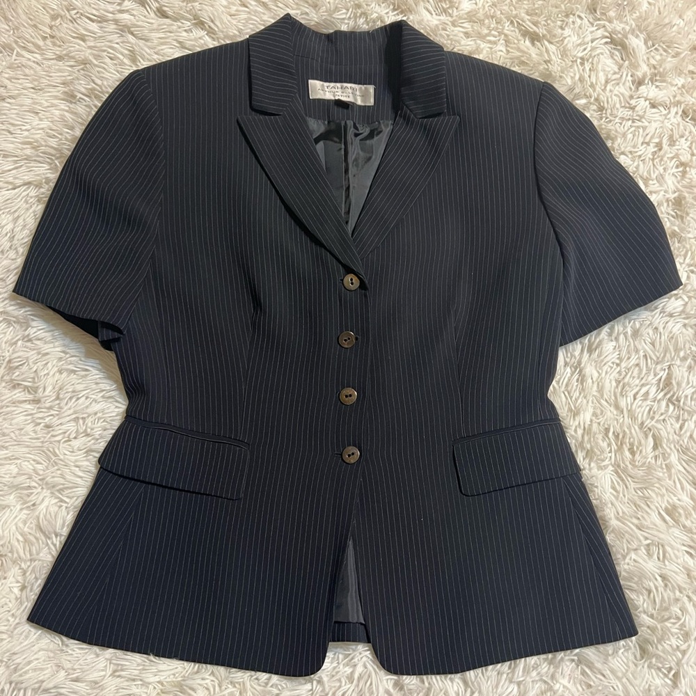 Tahari jacket size 8 petite